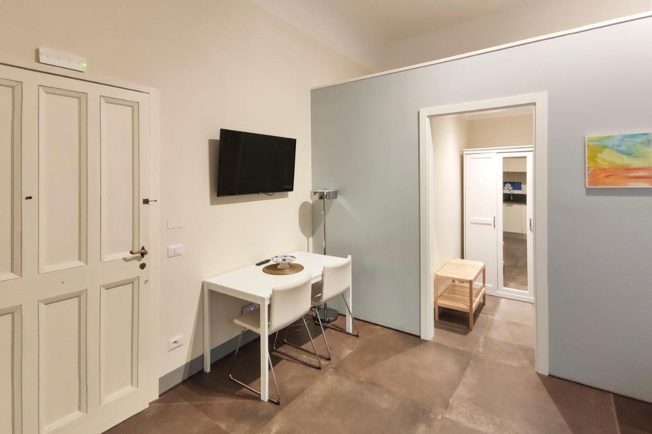 Apt. Perla - Pauline Suites, Palazzo Borghese Флоренция Экстерьер фото