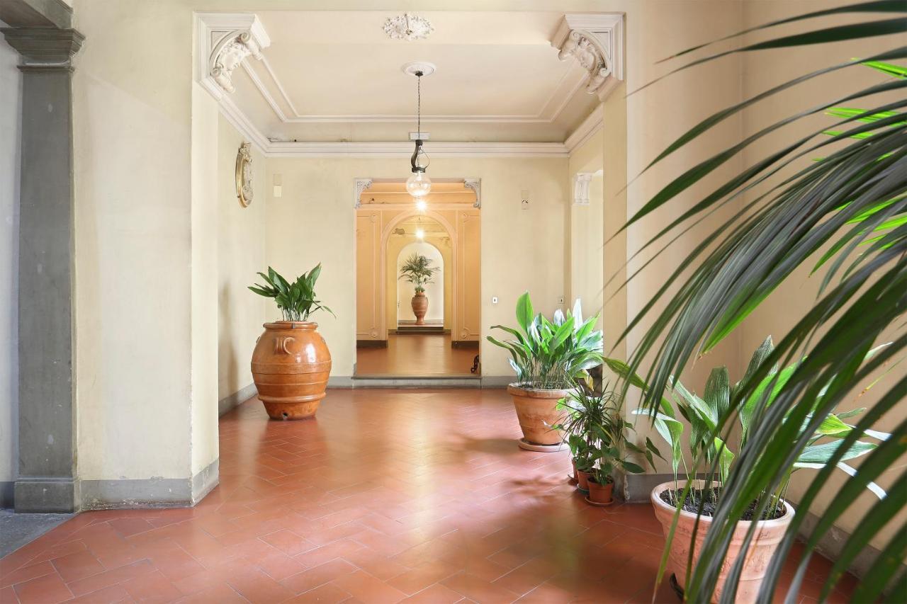 Apt. Perla - Pauline Suites, Palazzo Borghese Флоренция Экстерьер фото