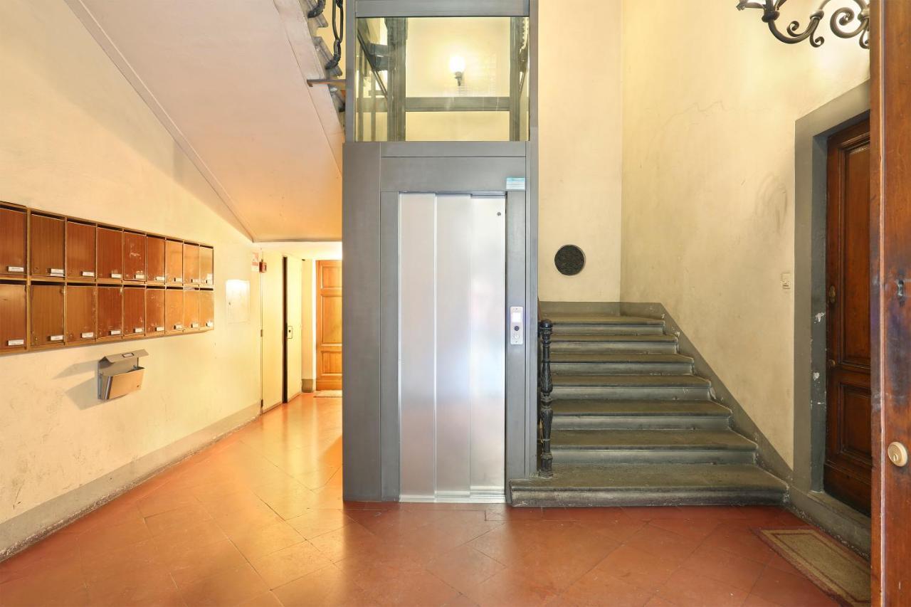 Apt. Perla - Pauline Suites, Palazzo Borghese Флоренция Экстерьер фото