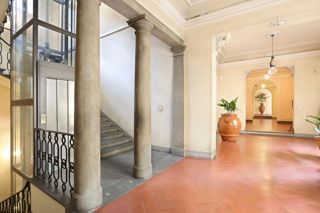 Apt. Perla - Pauline Suites, Palazzo Borghese Флоренция Экстерьер фото